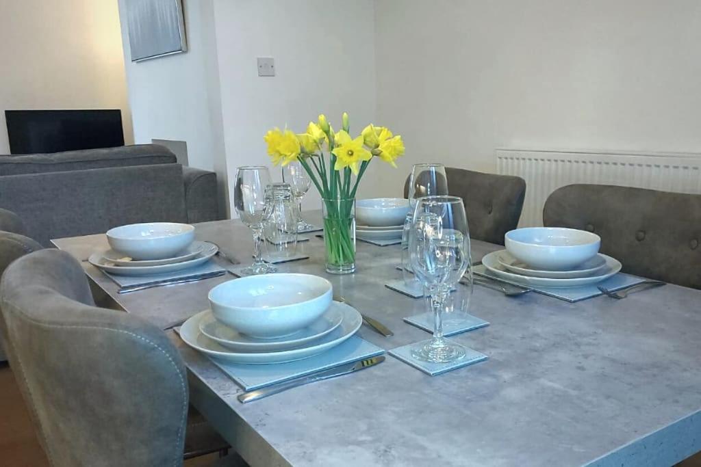 2 Bedroom City Centre Duplex Apt Preston  Kültér fotó